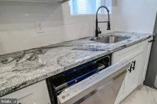160 East St, Philadelphia, PA 19127 - Photo 13