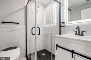 160 East St, Philadelphia, PA 19127 - Photo 31