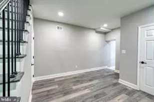 160 East St, Philadelphia, PA 19127 - Photo 7