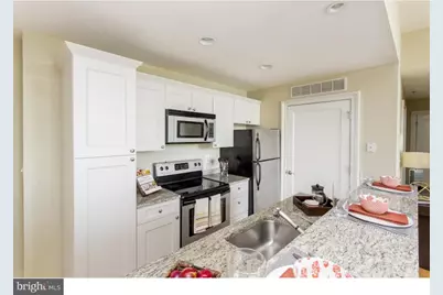 230 N 21st Street #706, Philadelphia, PA 19103 - Photo 3