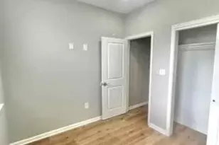 2215 N 10th St, Philadelphia, PA 19133 - Photo 3