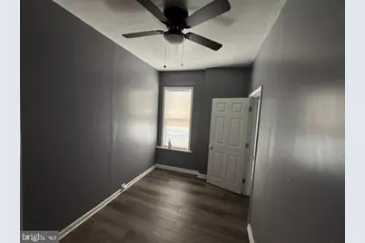 1038 W Monmouth Street, Philadelphia, PA 19133 - Photo 9