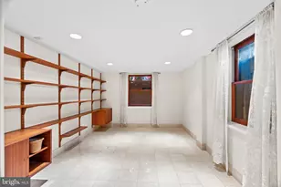 2201 Green St, Philadelphia, PA 19130 - Photo 9