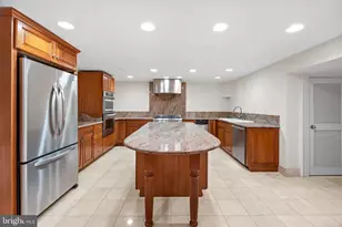 2201 Green St, Philadelphia, PA 19130 - Photo 3