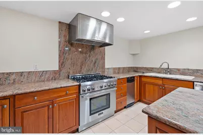 2201 Green Street #1L, Philadelphia, PA 19130 - Photo 5
