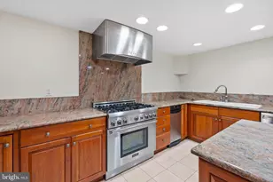 2201 Green St, Philadelphia, PA 19130 - Photo 5