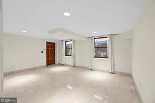 2201 Green St, Philadelphia, PA 19130 - Photo 11