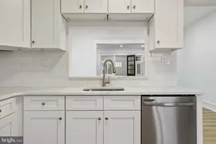 1119 Harrison St, Philadelphia, PA 19124 - Photo 19