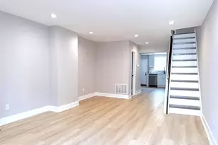 810 Watkins St, Philadelphia, PA 19148 - Photo 3