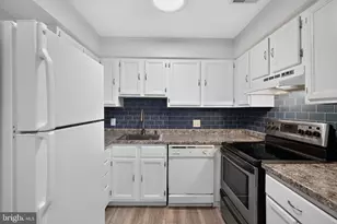 151 Parker Ave, Philadelphia, PA 19128 - Photo 7