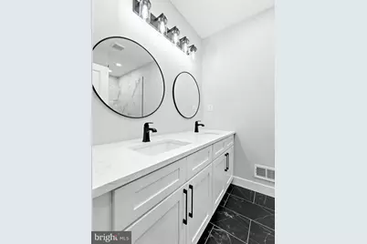 861 N 15th Street, Philadelphia, PA 19130 - Photo 35