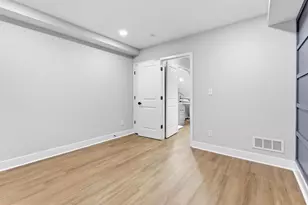 861 N 15th St, Philadelphia, PA 19130 - Photo 19