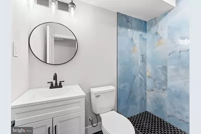 861 N 15th Street, Philadelphia, PA 19130 - Photo 13