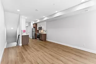 861 N 15th St, Philadelphia, PA 19130 - Photo 11