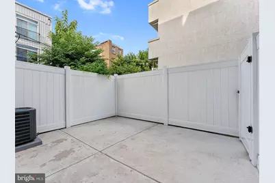 861 N 15th Street, Philadelphia, PA 19130 - Photo 41