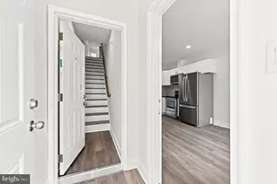 3053 N 8th St, Philadelphia, PA 19133 - Photo 13