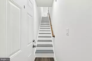 3053 N 8th St, Philadelphia, PA 19133 - Photo 15