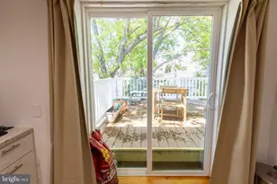 1915 Pemberton St, Philadelphia, PA 19146 - Photo 15