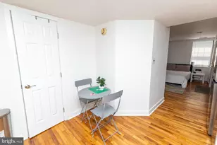 1915 Pemberton St, Philadelphia, PA 19146 - Photo 11