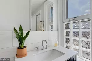 2356 E York St, Philadelphia, PA 19125 - Photo 57
