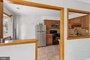 12214 Medford Rd, Philadelphia, PA 19154 - Photo 7