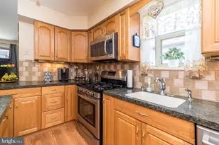 741 Brighton St, Philadelphia, PA 19111 - Photo 9