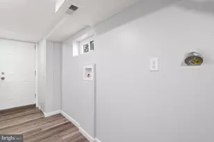 1870 Pratt St, Philadelphia, PA 19124 - Photo 19