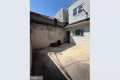 2252 Snyder Avenue, Philadelphia, PA 19145 - Photo 9