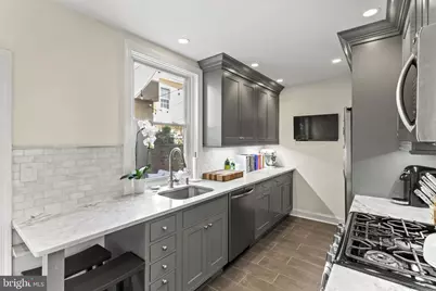 329 S Camac Street, Philadelphia, PA 19107 - Photo 9
