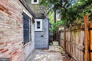 1221 N 2nd St, Philadelphia, PA 19122 - Photo 33