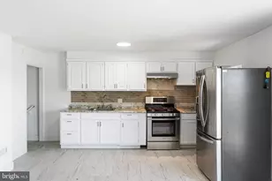 7545 Overbrook Ave, Philadelphia, PA 19151 - Photo 9