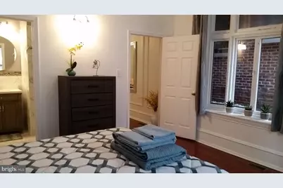 2034 Delancey Pl #2R, Philadelphia, PA 19103 - Photo 5