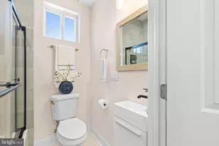 1017 S Bouvier St, Philadelphia, PA 19146 - Photo 31