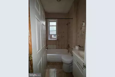 708 W Annsbury Street, Philadelphia, PA 19140 - Photo 35