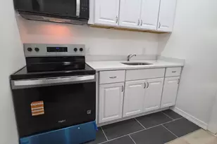 1617 Wakeling St, Philadelphia, PA 19124 - Photo 5