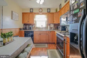 1231 Hemlock Dr, Philadelphia, PA 19116 - Photo 11