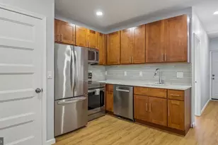6145 Wheeler St, Philadelphia, PA 19142 - Photo 7