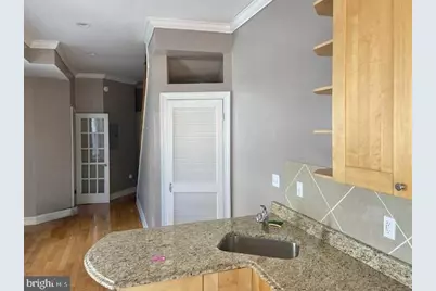 2106 South Street #2, Philadelphia, PA 19146 - Photo 5