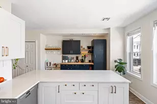340 Monroe St, Philadelphia, PA 19147 - Photo 17