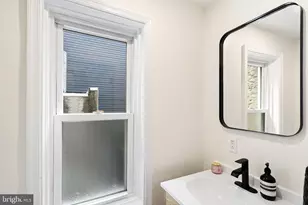 340 Monroe St, Philadelphia, PA 19147 - Photo 13