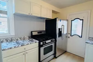 2219 Fuller St, Philadelphia, PA 19152 - Photo 9