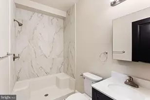 931 N 19th St, Philadelphia, PA 19130 - Photo 31