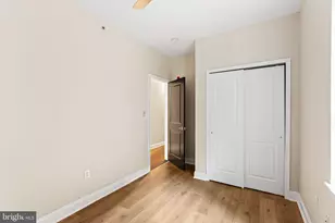931 N 19th St, Philadelphia, PA 19130 - Photo 9