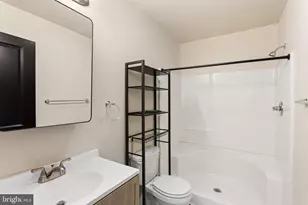 931 N 19th St, Philadelphia, PA 19130 - Photo 17