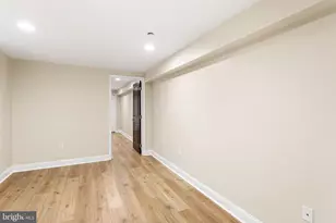 931 N 19th St, Philadelphia, PA 19130 - Photo 29