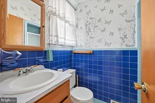 737 Colebrook Rd, Philadelphia, PA 19115 - Photo 19