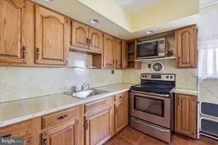 737 Colebrook Rd, Philadelphia, PA 19115 - Photo 13