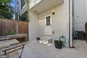 1232 N Hollywood St, Philadelphia, PA 19121 - Photo 31