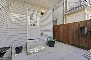 1232 N Hollywood St, Philadelphia, PA 19121 - Photo 31