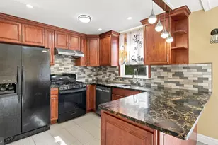 10025 S Canterbury Rd, Philadelphia, PA 19114 - Photo 11
